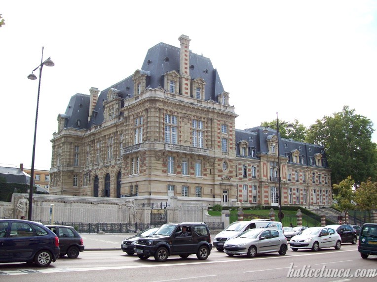 Versailles City Hall