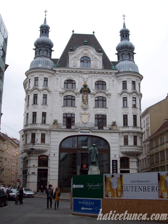 Gutenberg Anıtı