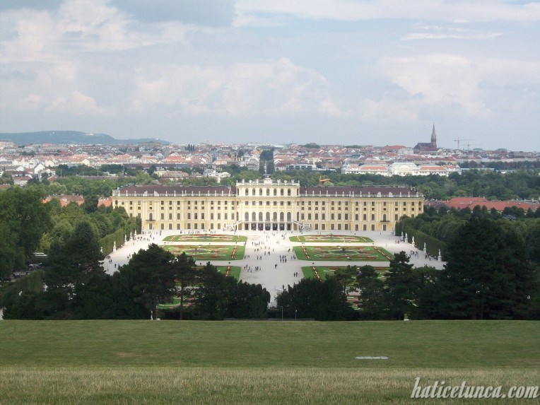 Schönbrunn Palace from Gloriette Garden