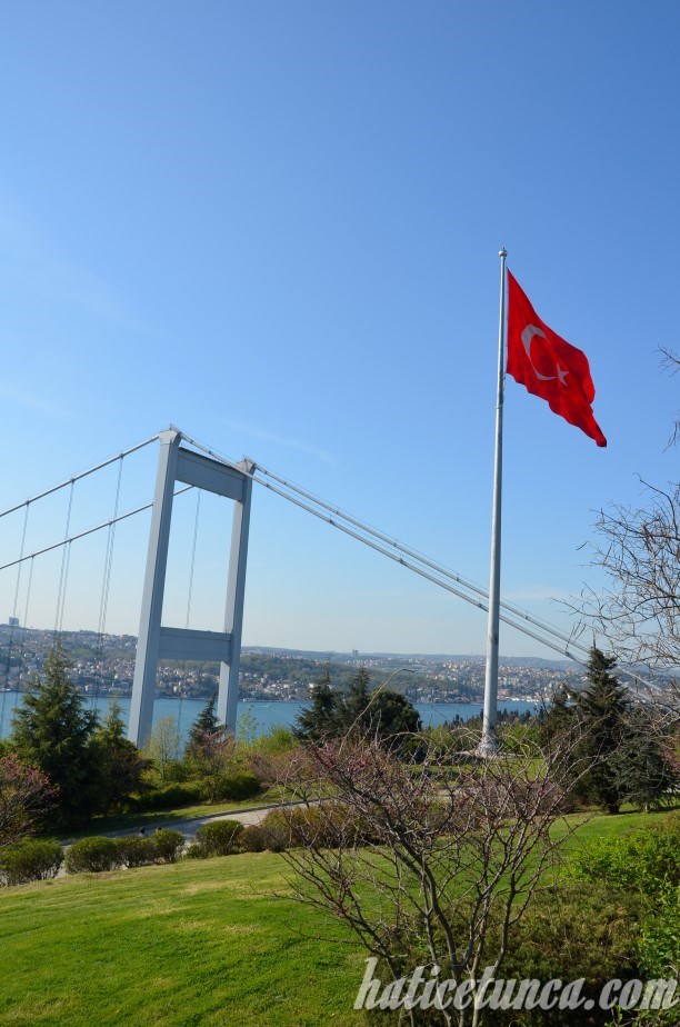 Otağtepe'deki Türk Bayrağı