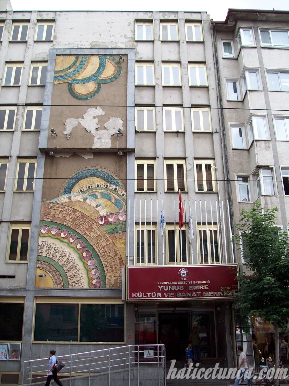 Yunus Emre Kültür ve Sanat Merkezi