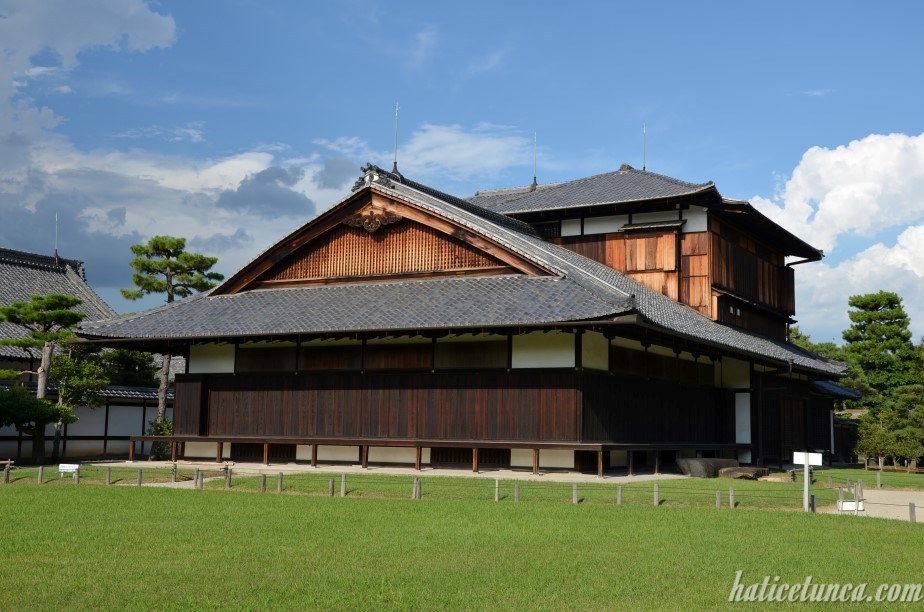 Honmaru Sarayı