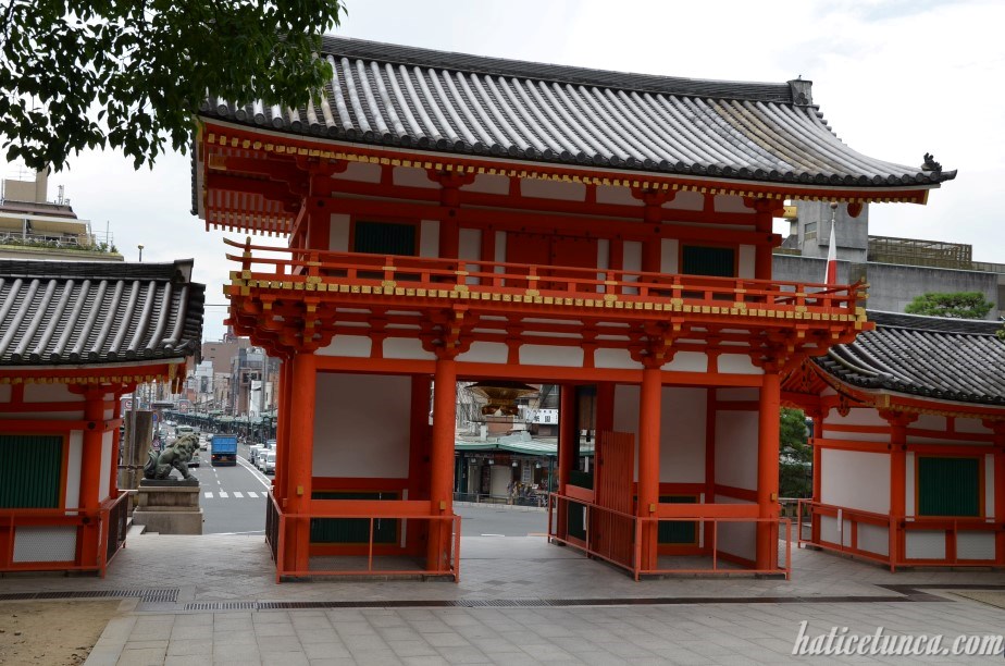Yasaka Shrine Main Gate