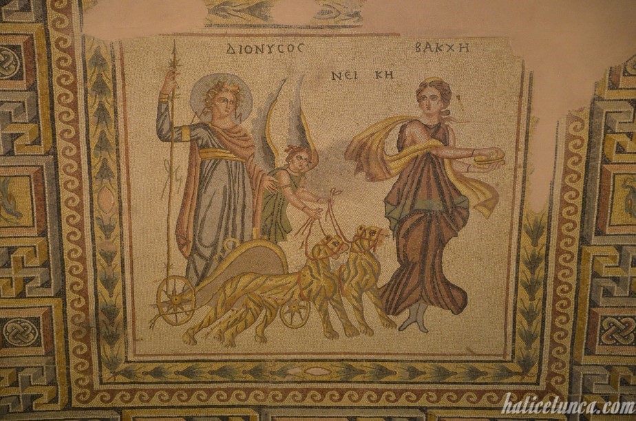 Dionysos ve Nike Mozaiği