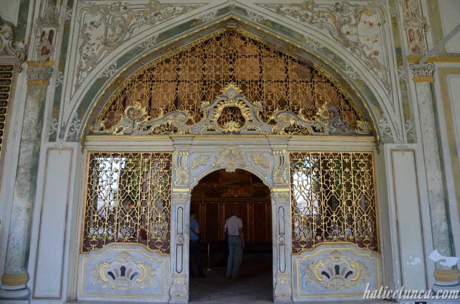 Kubbealtı (Divan-ı Hümayun) Kapısı