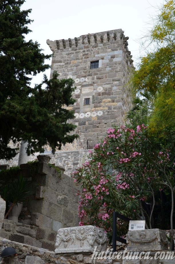 İtalyan Kulesi
