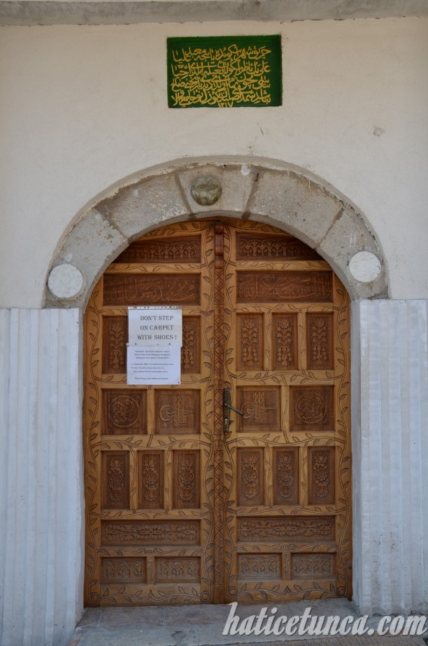 Murat Paşa Cami kapısı