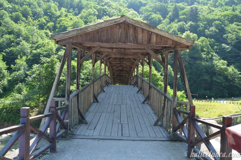 Kiremitli Köprü (Hapsiyaş Köprüsü)