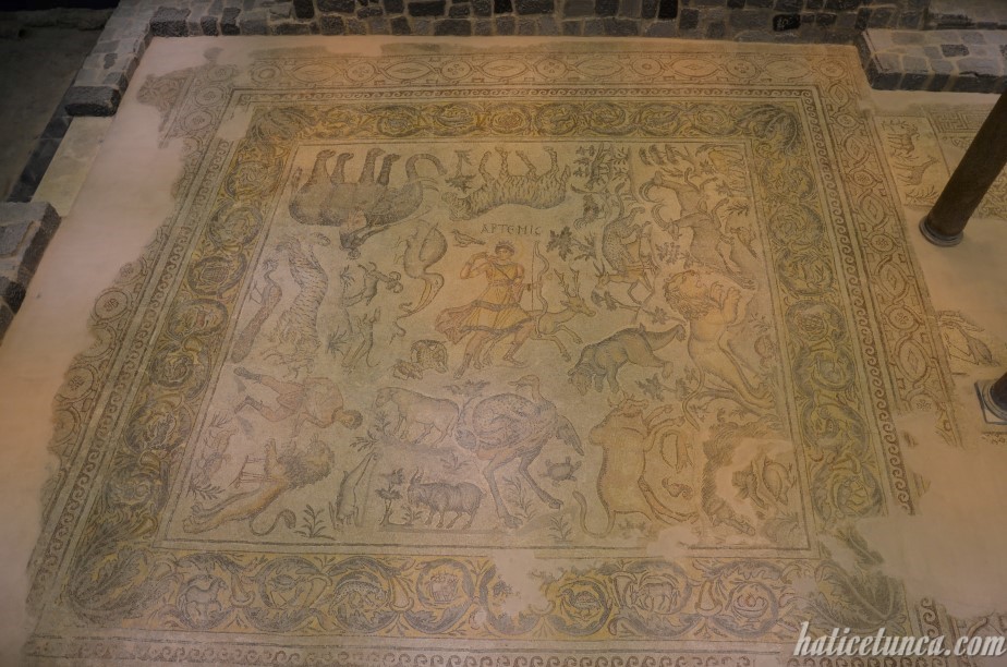 Artemis Mozaiği